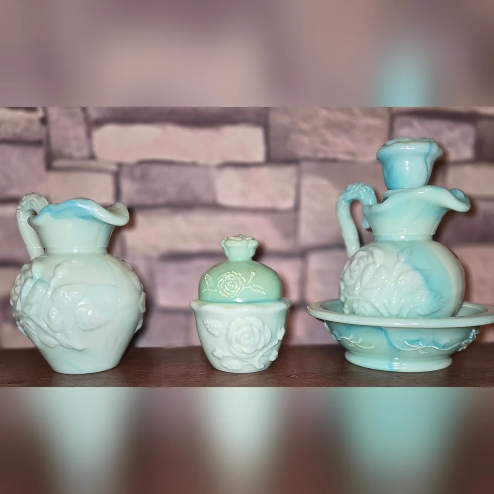 Vintage Avon Jadeite 